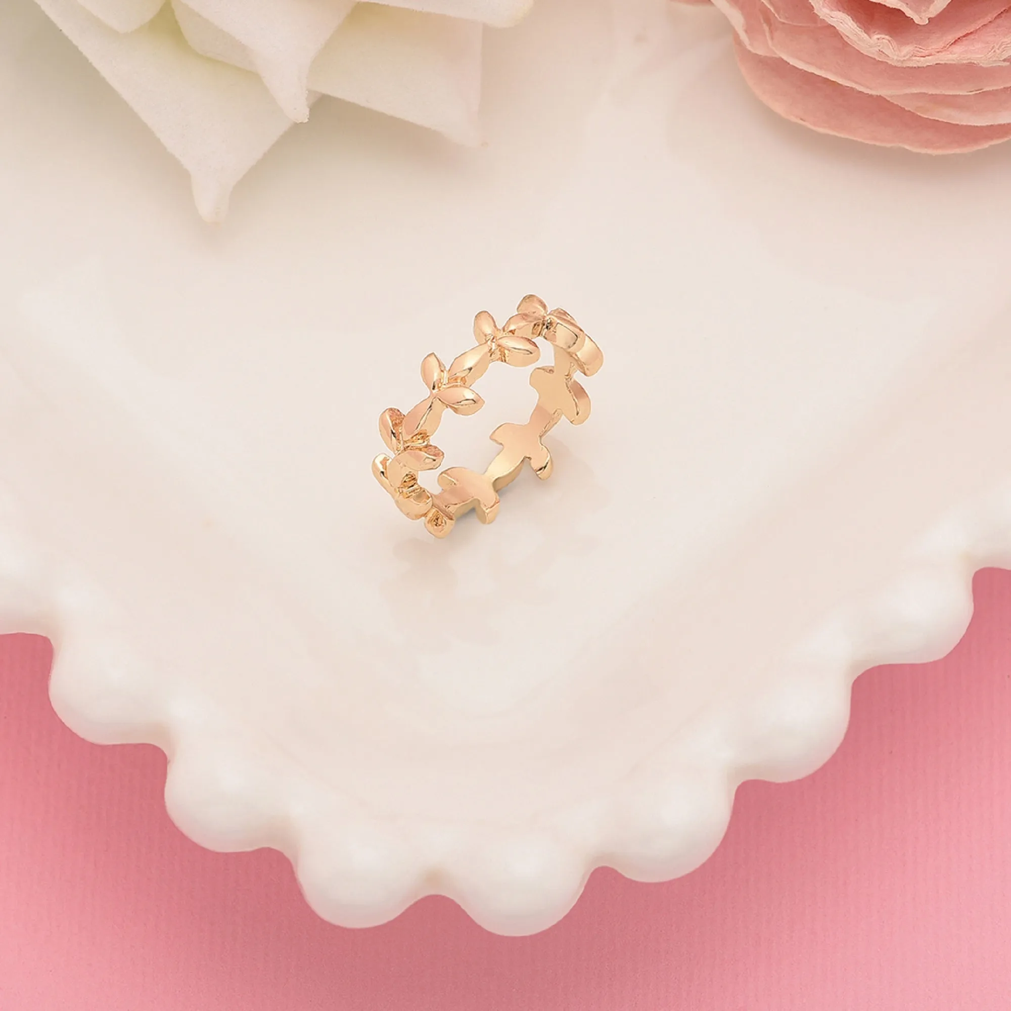 Accessorize London Women's Gold Vine Ring-Medium