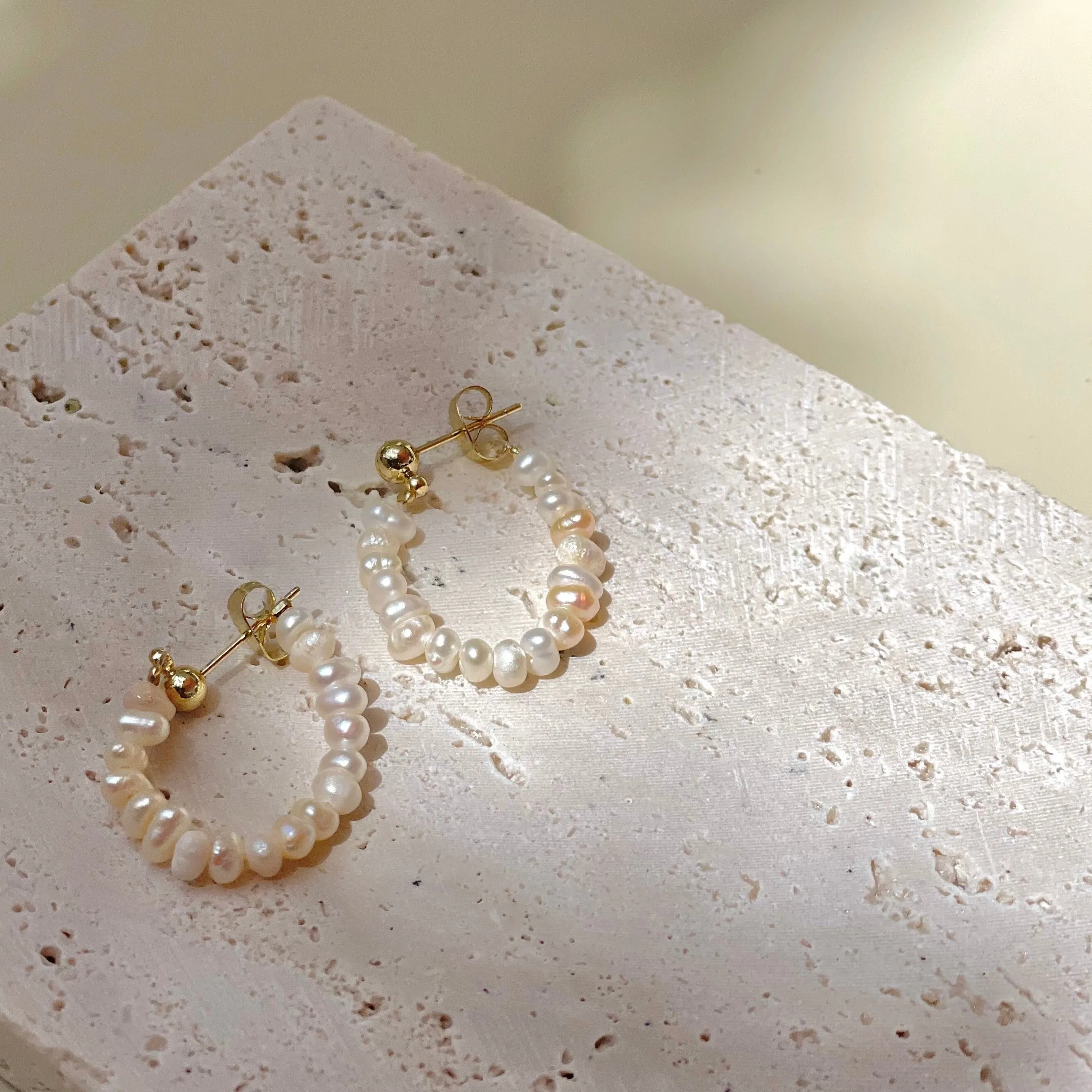 Amora Hoops