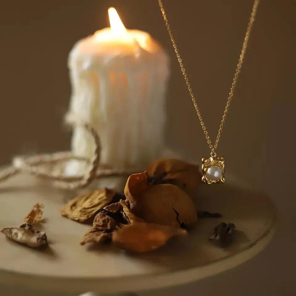 Baroque Elegant Necklace