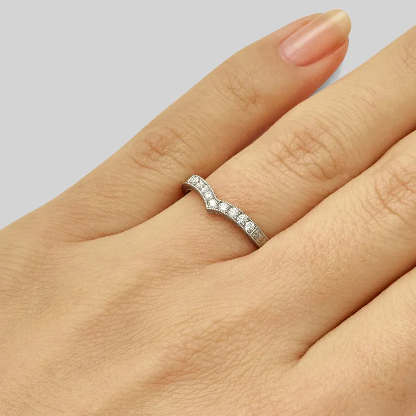 Engraved V-Shaped Diamond Ring in Platinum