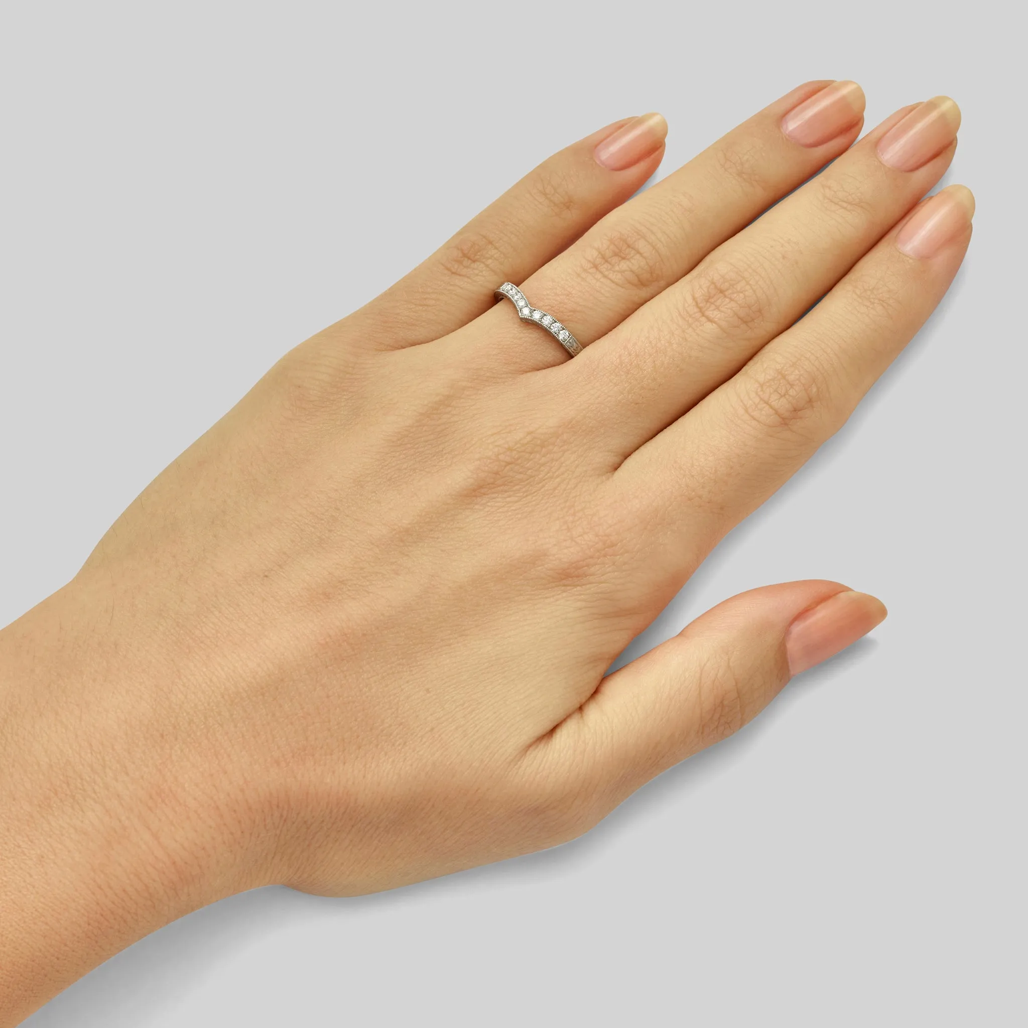 Engraved V-Shaped Diamond Ring in Platinum