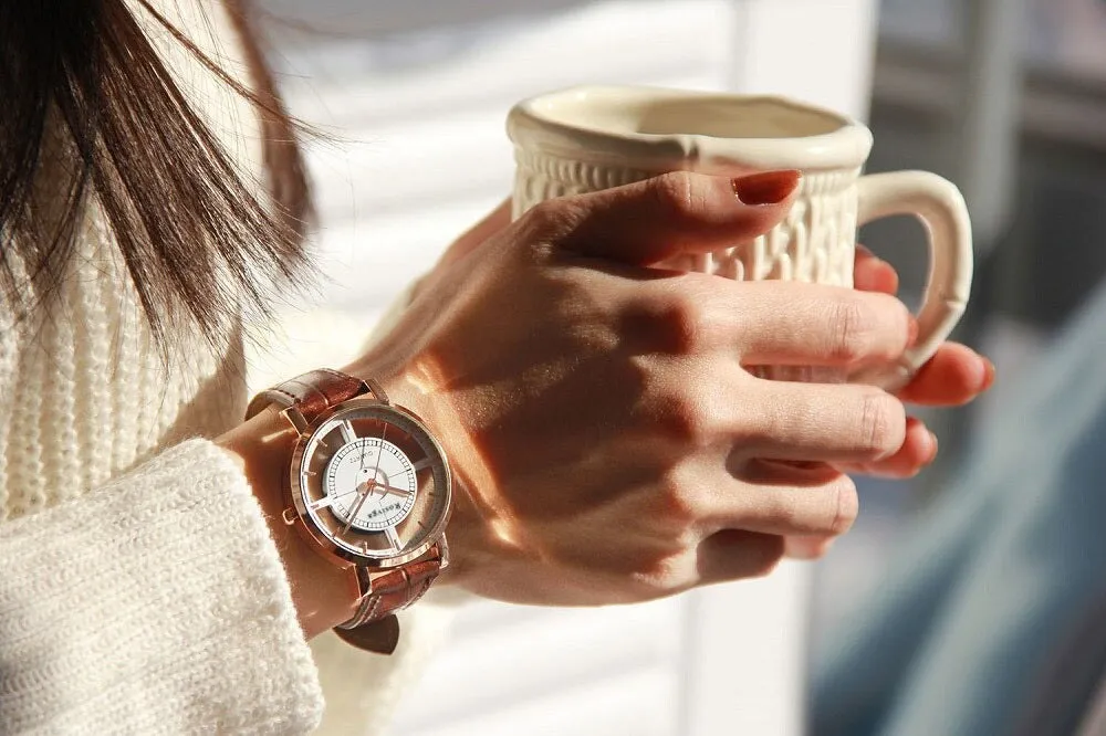 Fashion Women's Luxury Unique Stylish Double Hollow Casual Quartz Watches