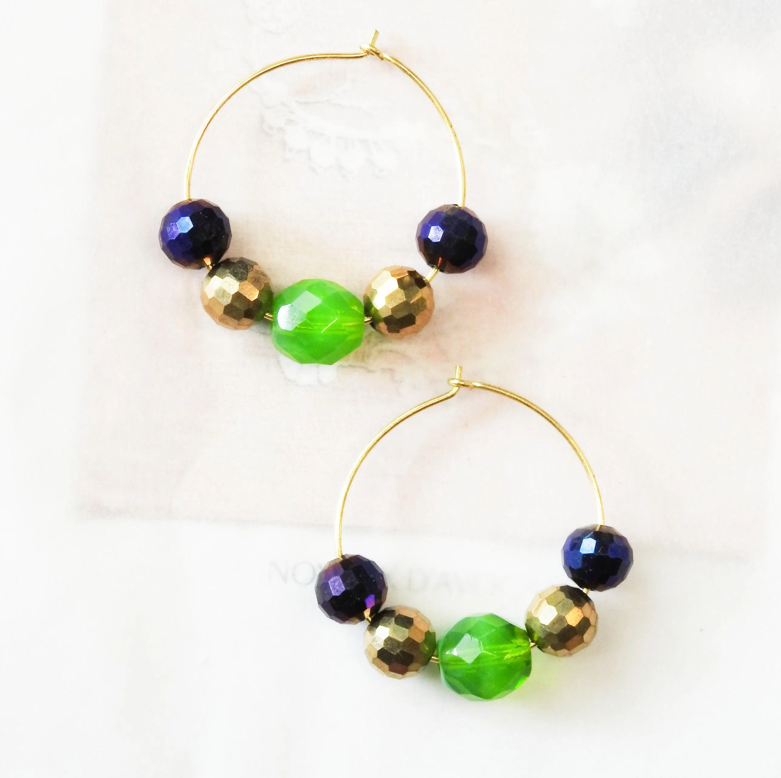 Hoop earrings with beads