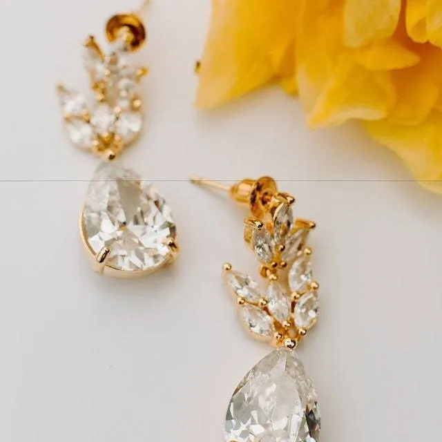 Jennifer - Crystal Bridal Necklace Set