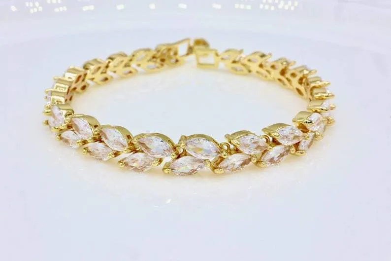 Jennifer - Crystal Bridal Necklace Set