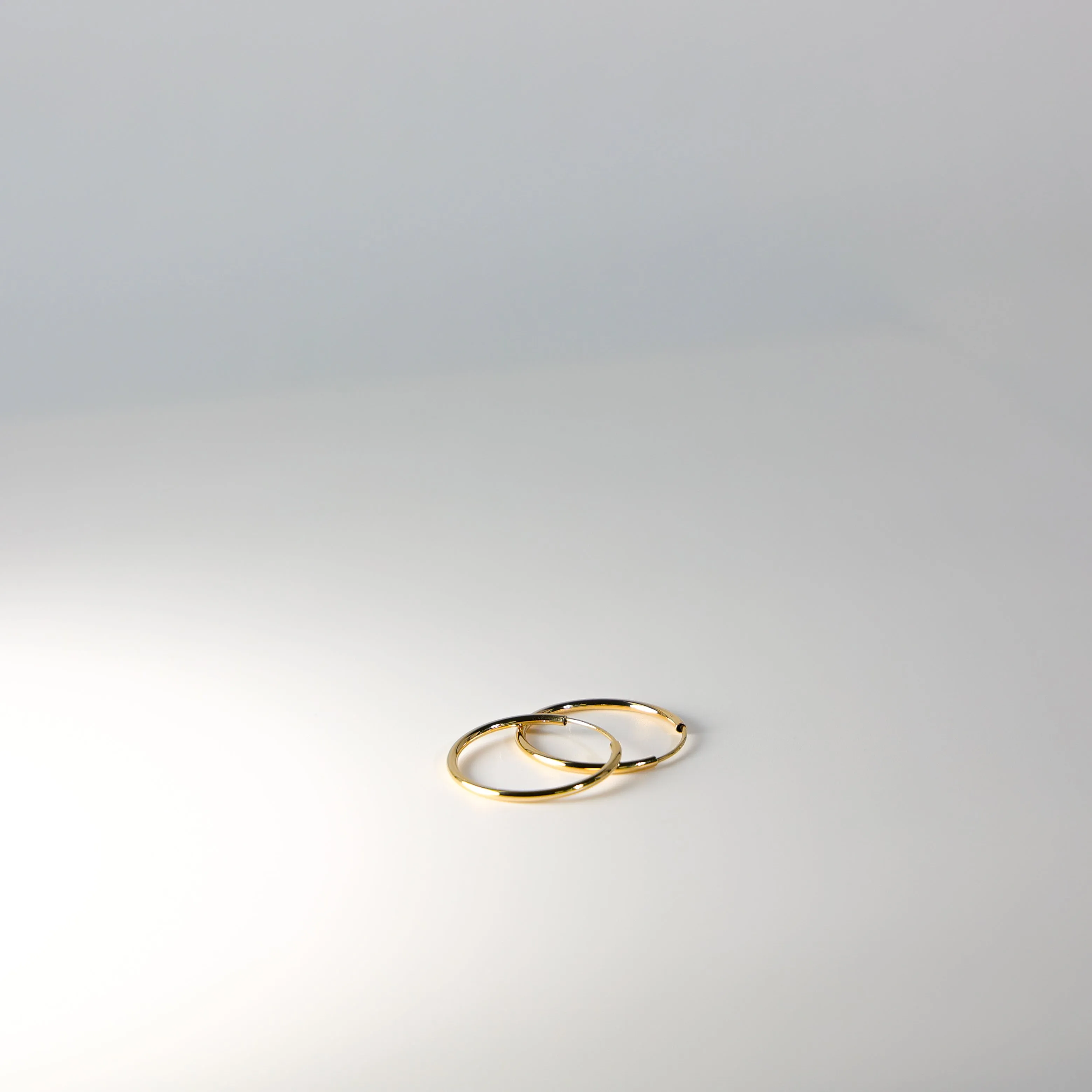 Medium Gold Hoop Earrings 25MM Width Model-121