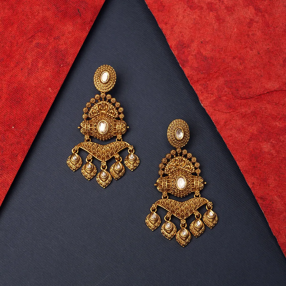Mohini Kundan Earrings in Antique Gold
