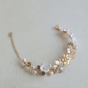 Vintage European Style Freshwater Pearl Flower Forest Bride Bracelet Sweet Wedding Accessories